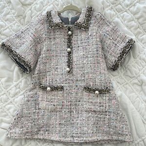Says size small but it’s more of a toddler size 4-5t